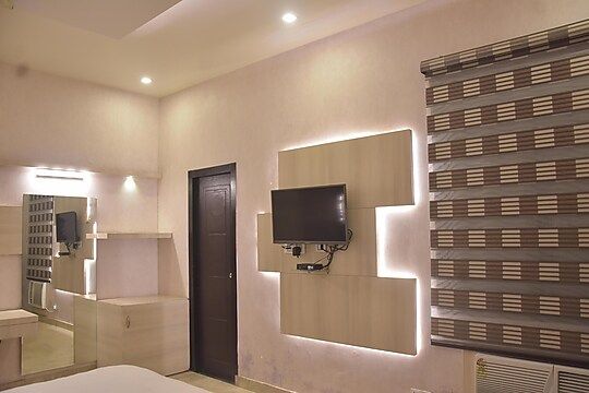 Hotel Mahendra Plaza Semi Deluxe Room 5