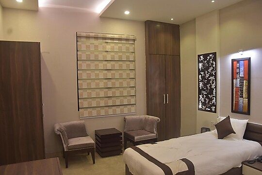 Hotel Mahendra Plaza Semi Deluxe Room