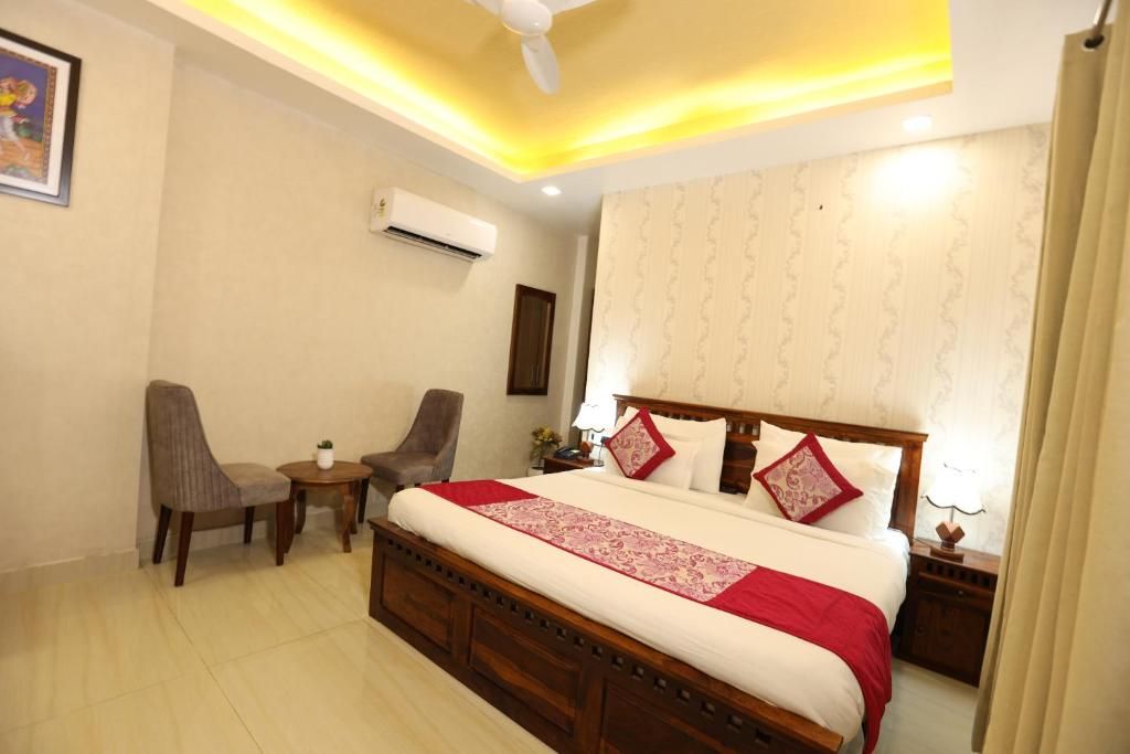 Lavit Hotel - Near Faridabad Metro Station Super Deluxe Room 3