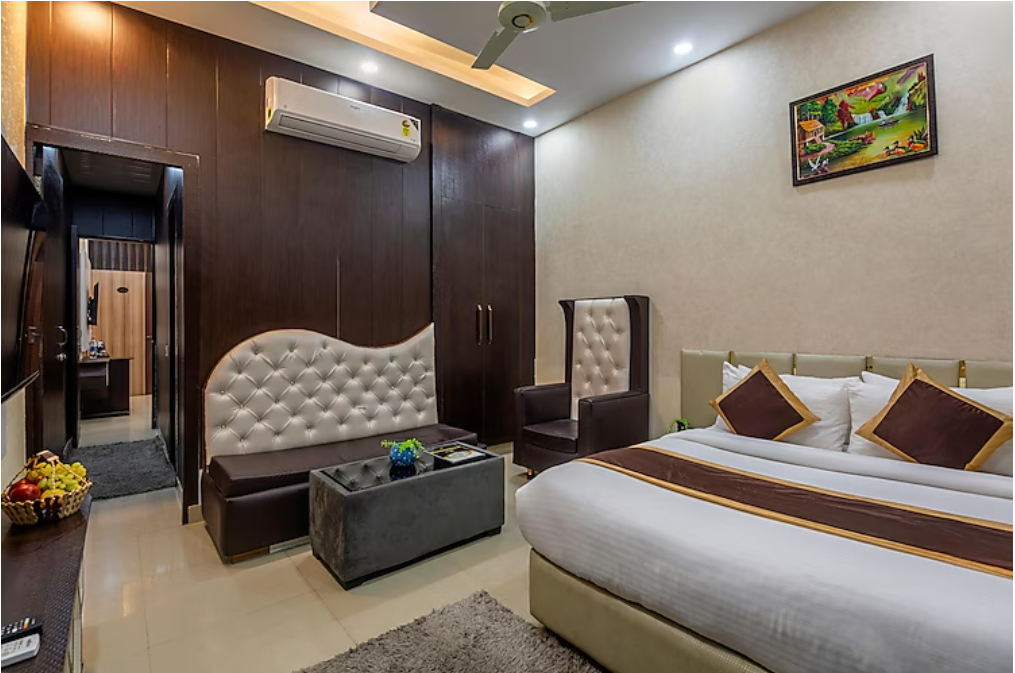Suite Room with Jacuzzi