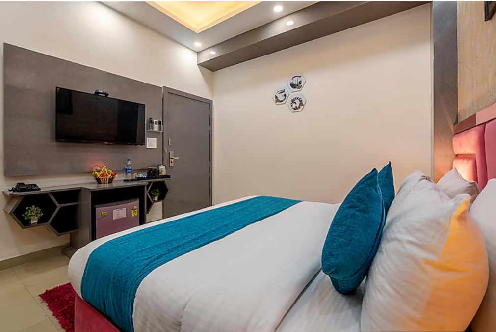 Suite Room with Jacuzzi
