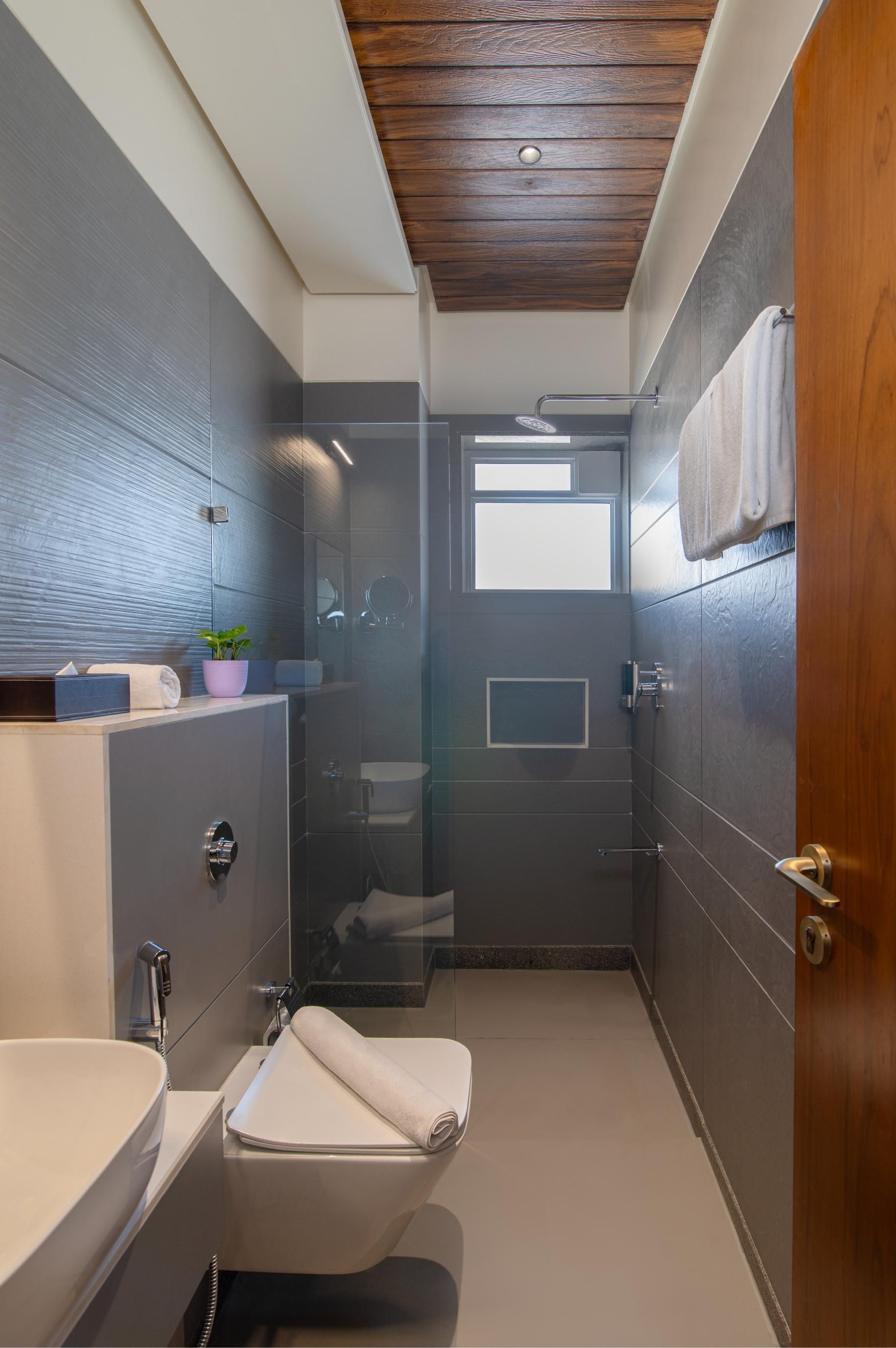 Enrise by Sayaji Latur Executive Room 3