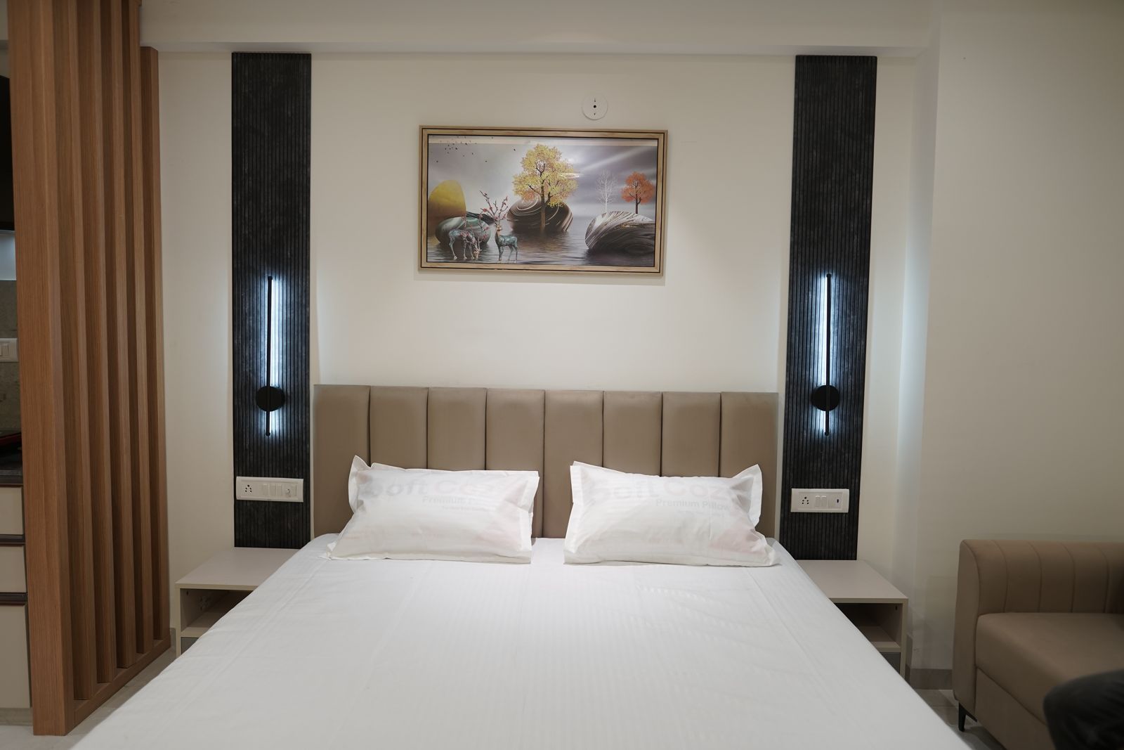 Manhattan Riviera Deluxe room 