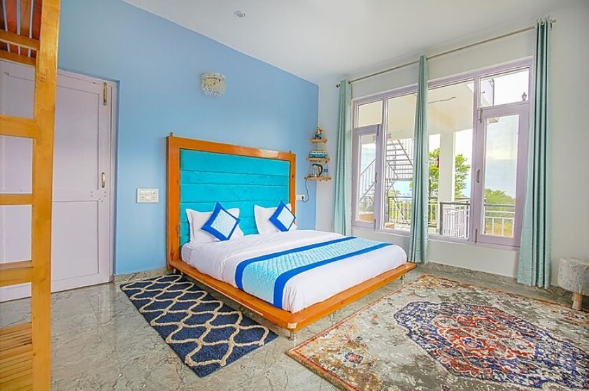 Super VIlla Private Balcony Ensuite Bathroom