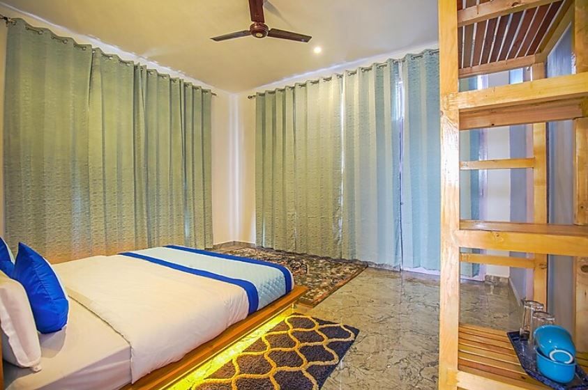 Super VIlla Private Balcony Ensuite Bathroom