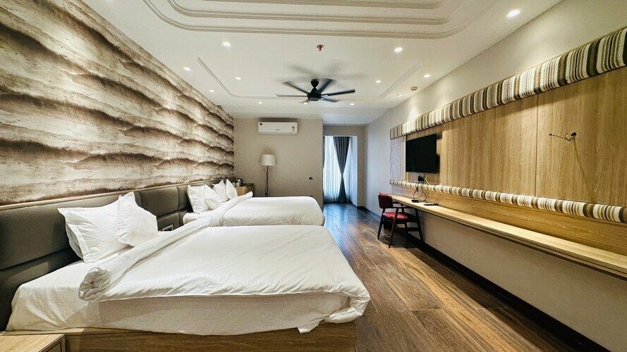 Hotel Royal Bagh - Opposite City Park Jaipur Suite Room With Private Balcony