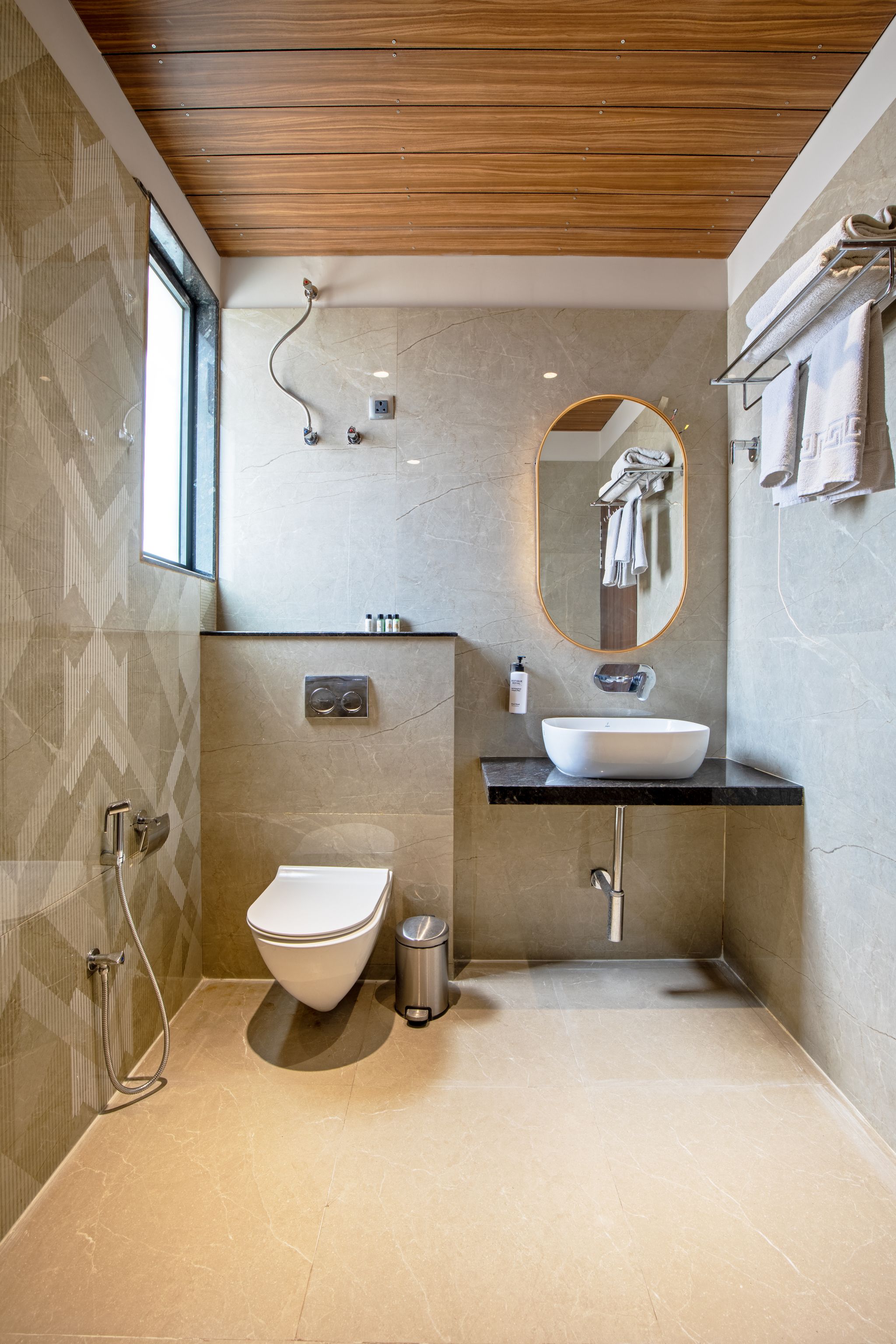 Hotel Royal Bagh - Opposite City Park Jaipur Deluxe Room 4