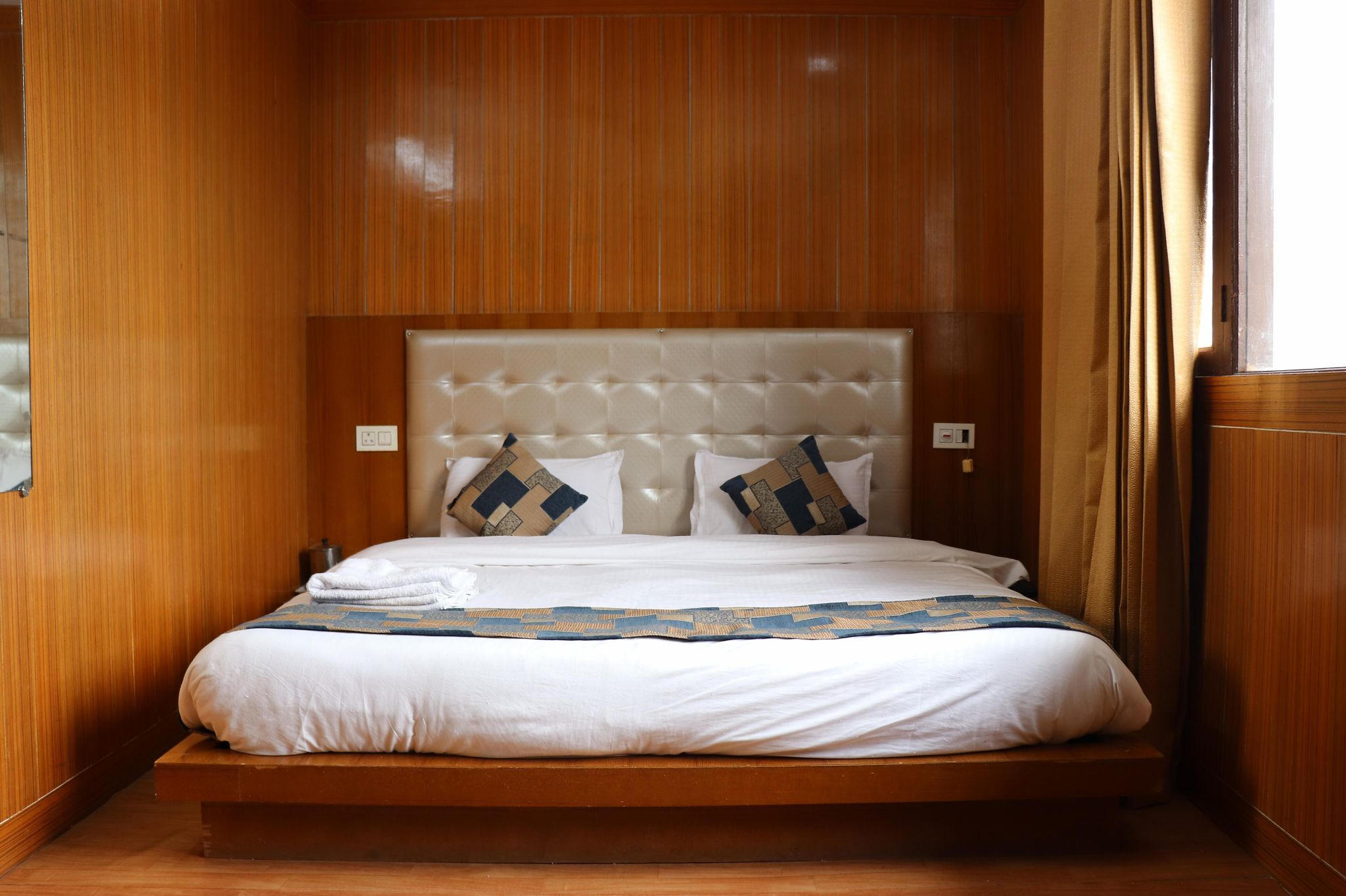 Mountain View Deluxe Room With Balcony