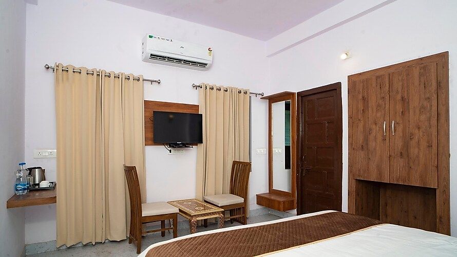 Super Deluxe Double bed Ac Room