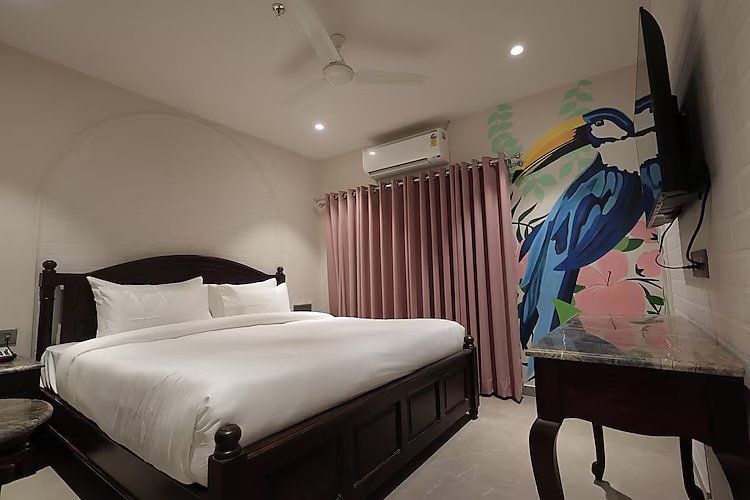 Executive Room