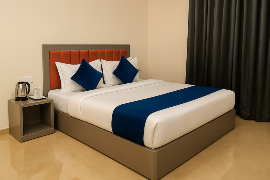 DELUXE ROOM