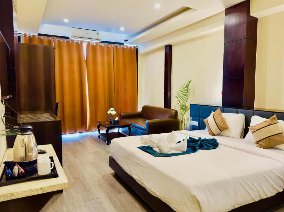 Aureva Tara Palace Deluxe Twin Bed Room With Valley View 2