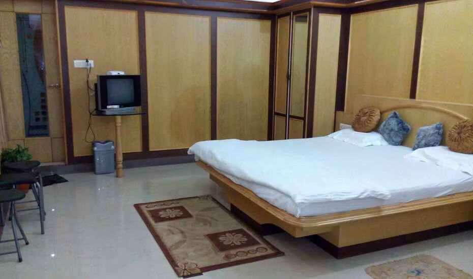 Deluxe Non AC Room
