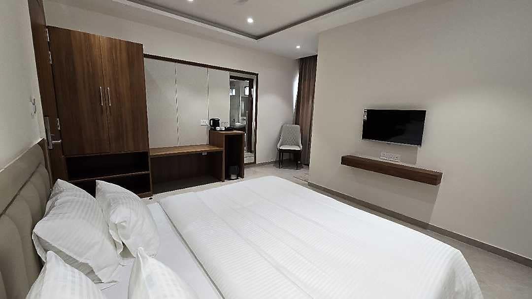 Shyam Stays Inn DELUXE 3