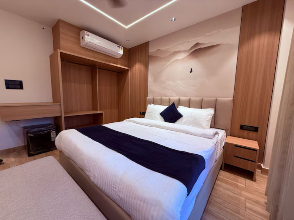 Deluxe Room with Working Desk