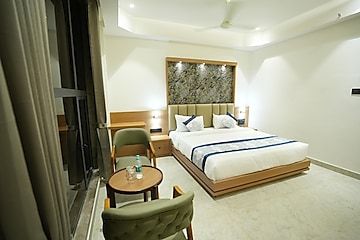 Hotel Sunshine Inn Somnath Superior Double Bed 5