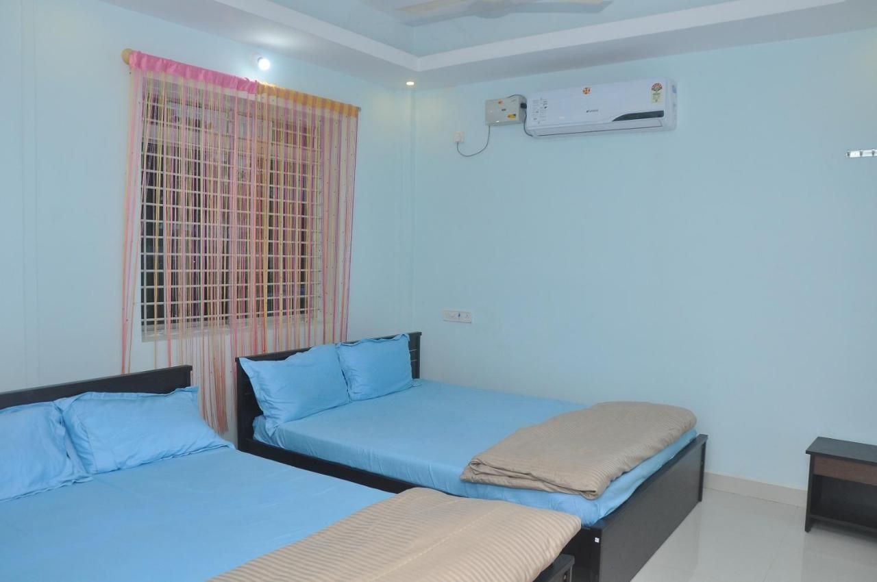 Deluxe Double Room Non AC