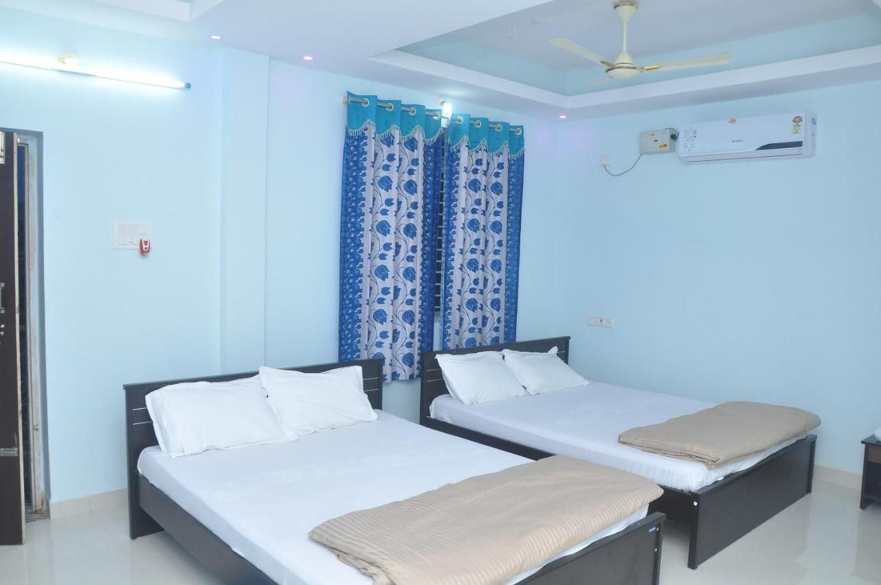 Deluxe Double Room Non AC