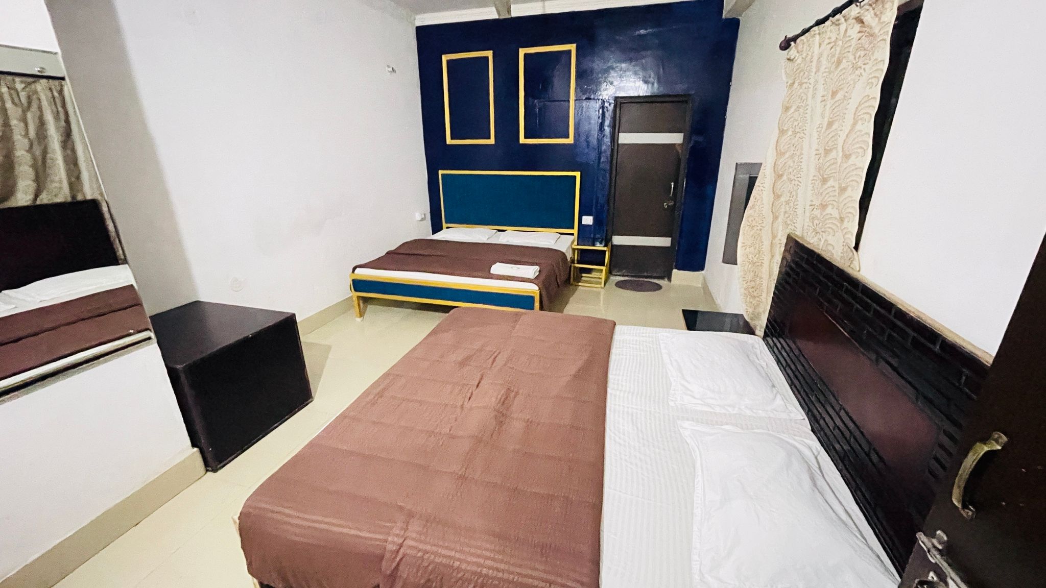 Standard 2 Double Bed Room