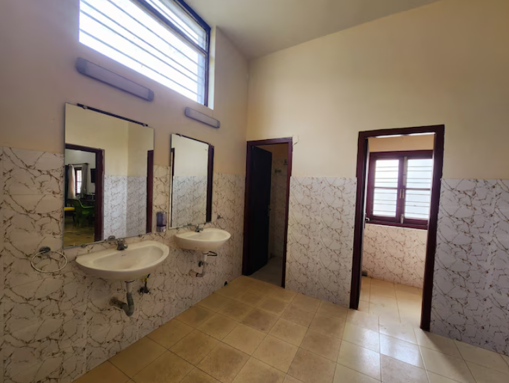 Gurukul Dormitory Room with Free Wifi