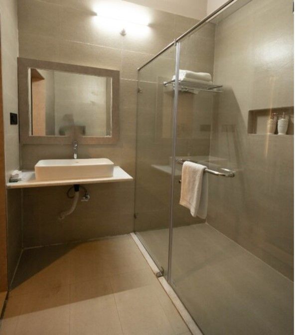 Deluxe Room - King Bed