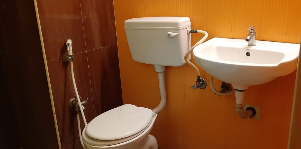 Akshay Residency  Twin Bedded non AC Room 5