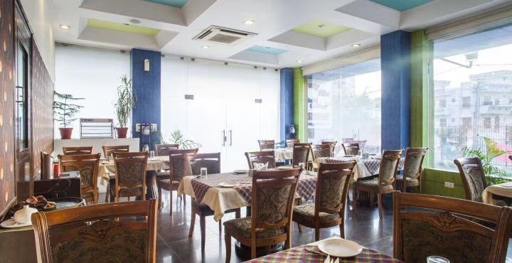 Food & Dining