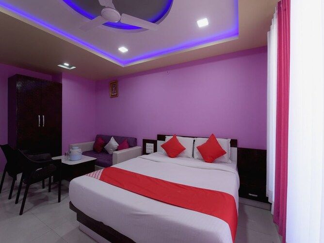 Deluxe AC Room
