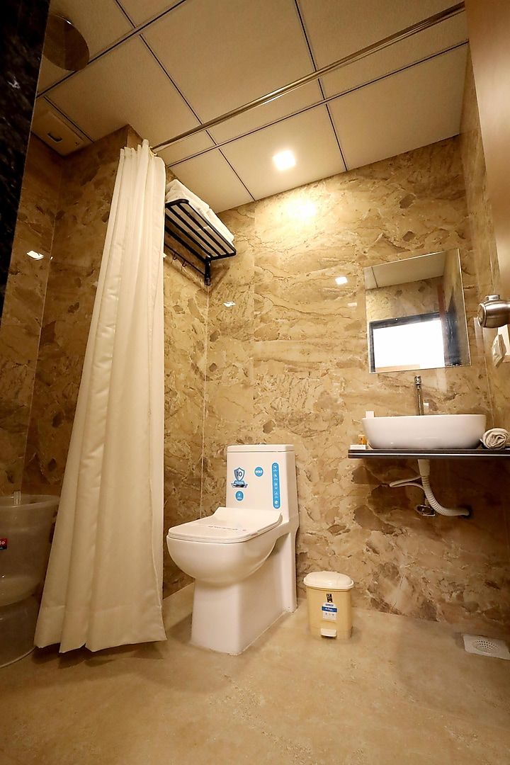 Hotel Shivansh Somnath Executive Deluxe Room 6