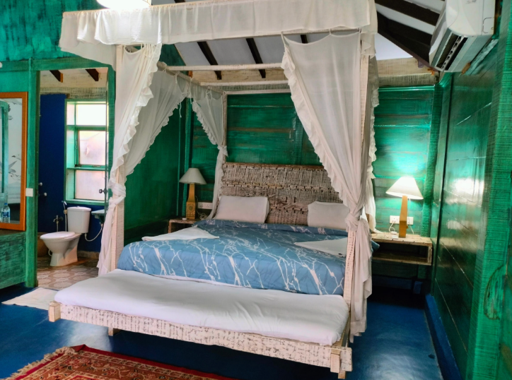 Rock Bite Beach Resort Deluxe Room 2