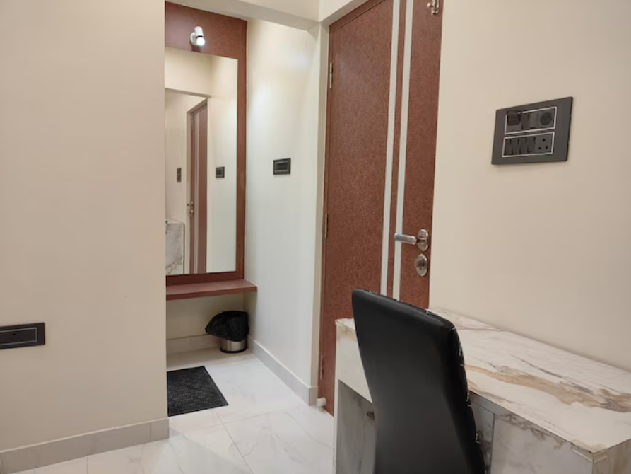 Hotel Vivaanta Standard Room 3