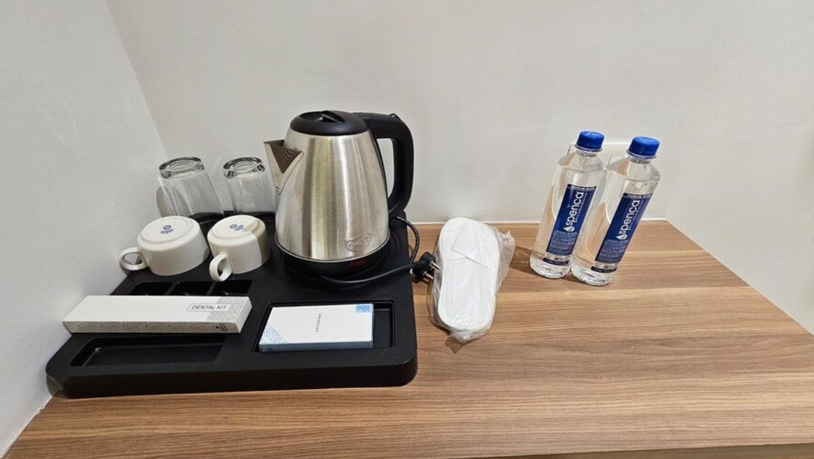 EXECUTIVE SUITE ROOM