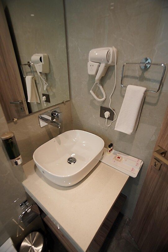 Hotel Sobti Continental Club Room with Living Area and Work Desk 2