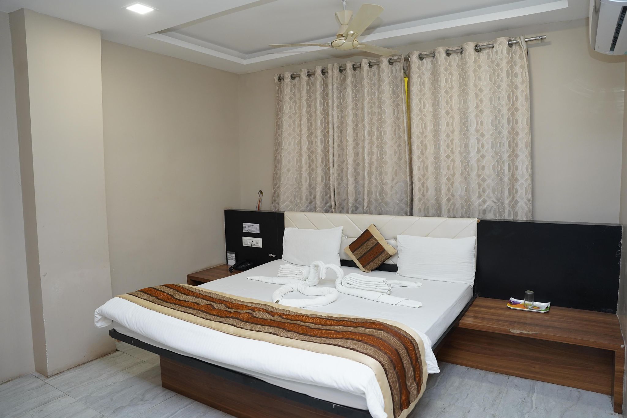 Hotel Grand Shivam Deluxe Room
