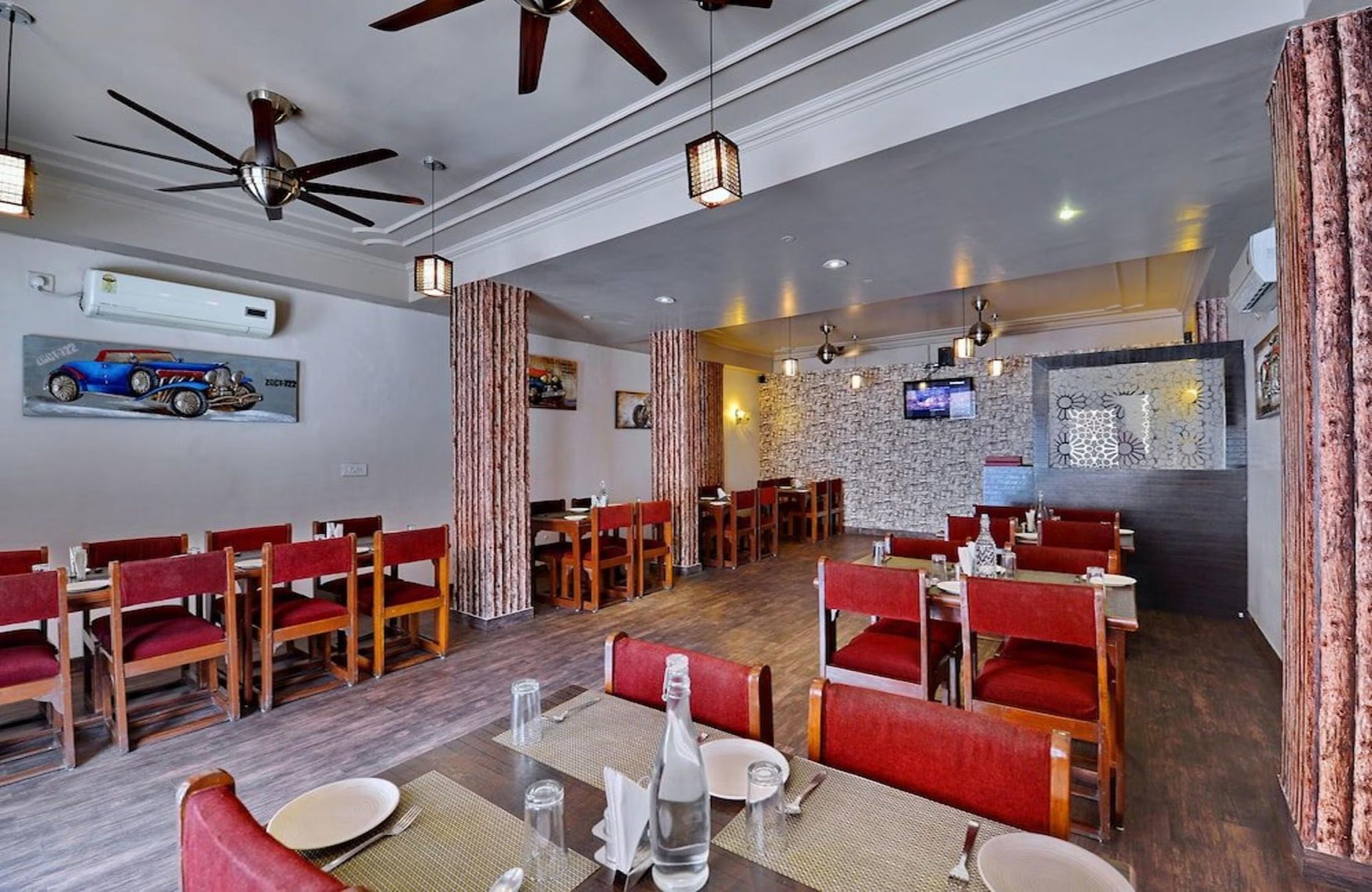 Food & Dining