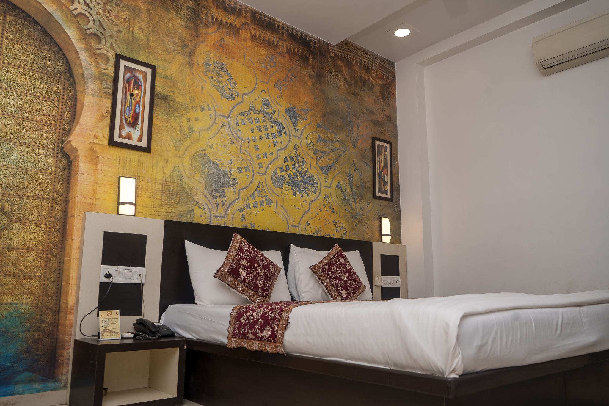 Hotel Ruby Super Deluxe Room