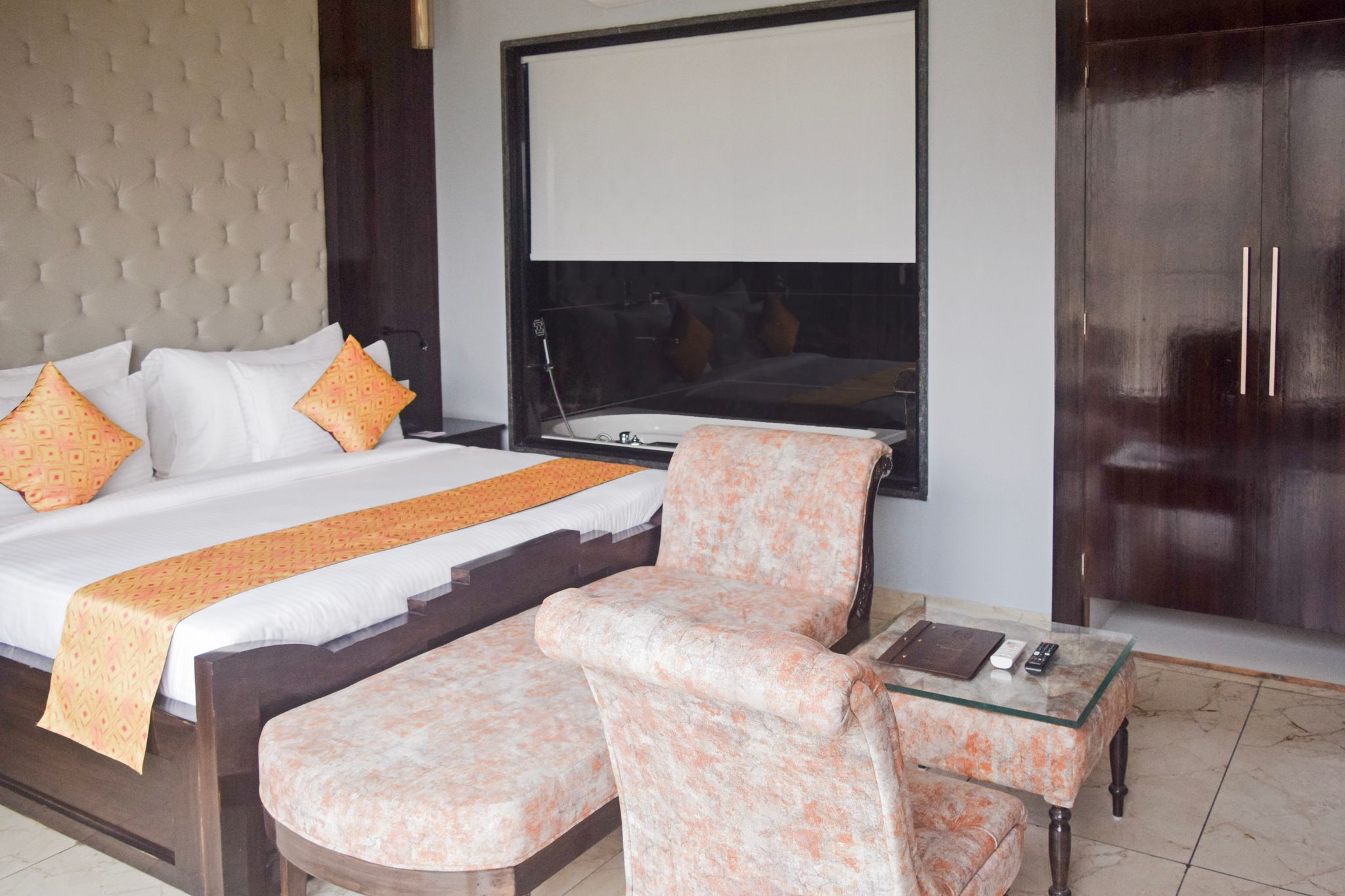 Valley View Indulge Room