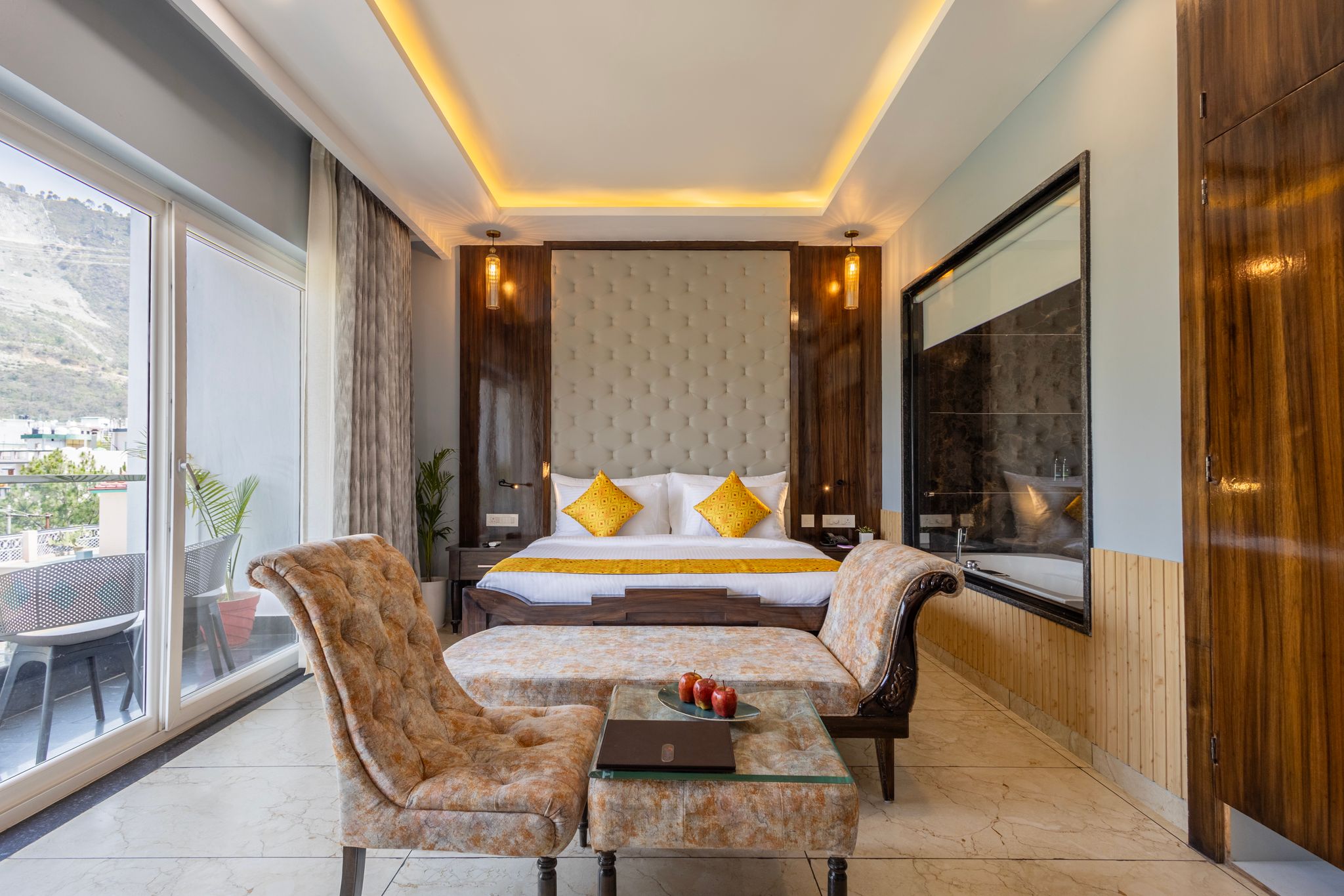 Valley View Classic Room with Balcony