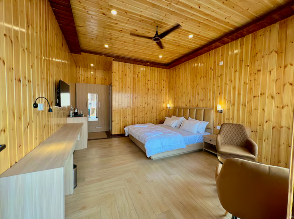 Deluxe Room With Balcony