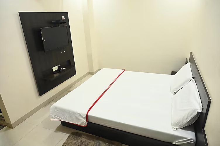 Hotel Royal Residency Deluxe Ac Room 2