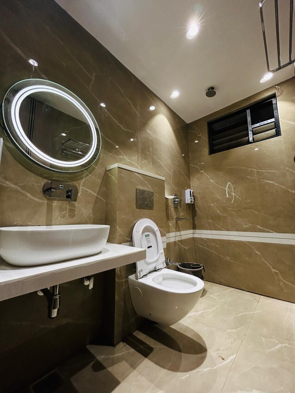 Fortune Inn Deluxe Room 3