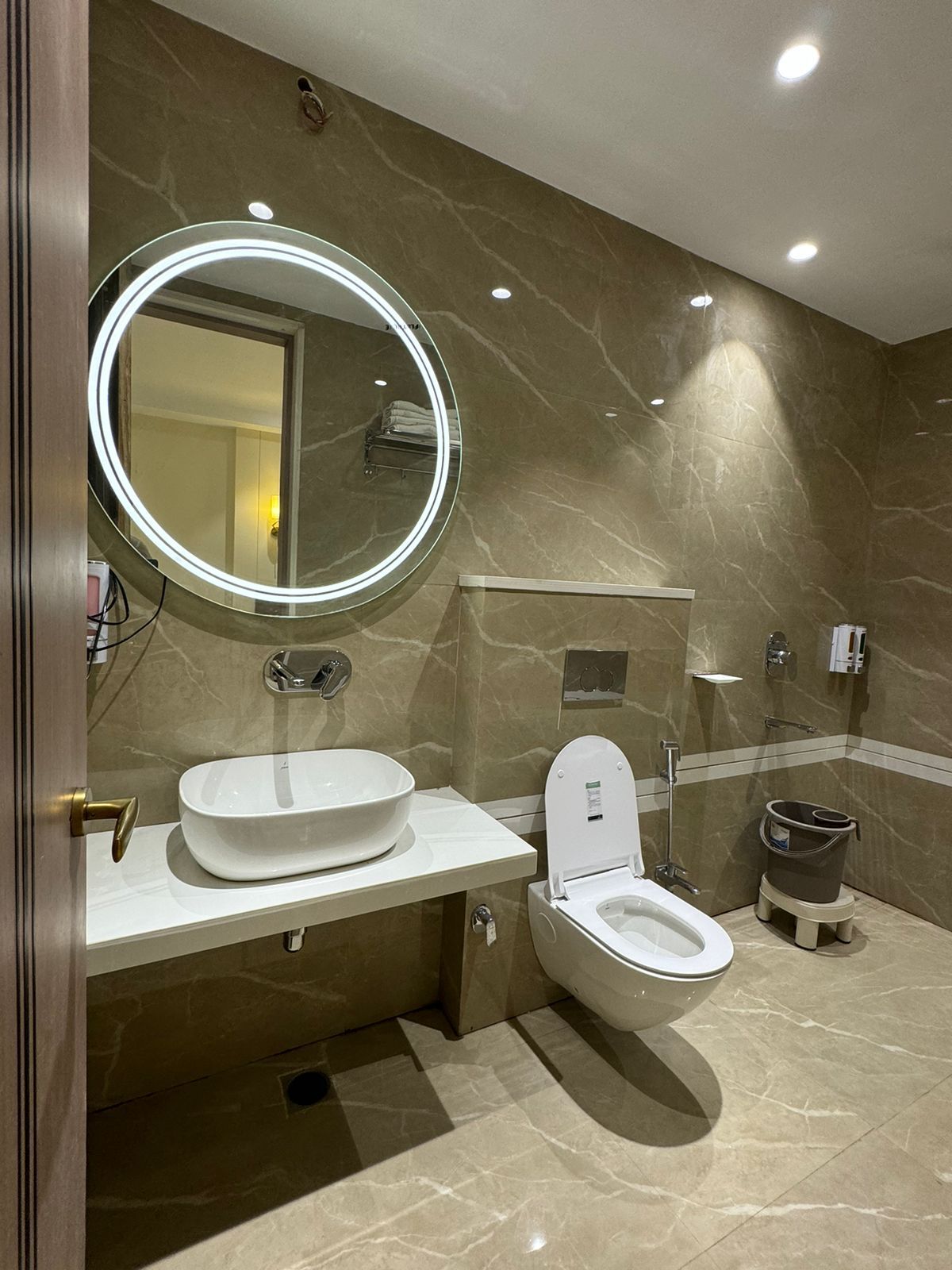 Fortune Inn Deluxe Room 5