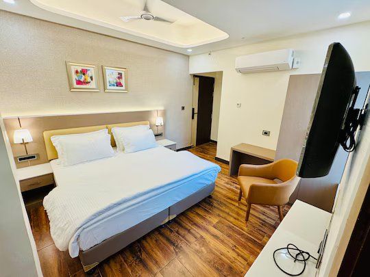 Marius Inn Premium Room