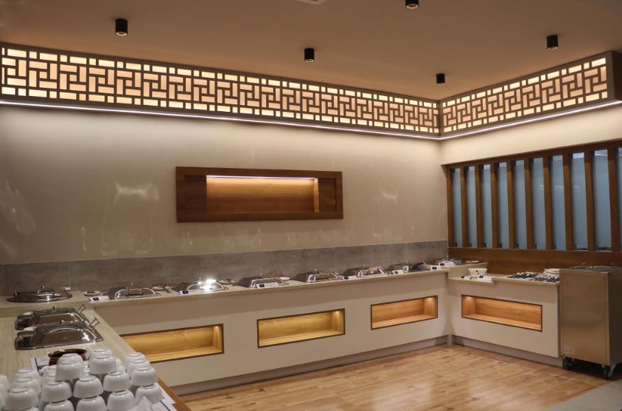 Food & Dining