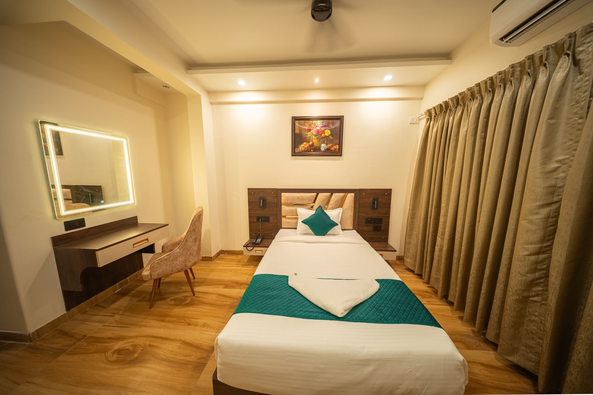 Deluxe Superior with Balcony