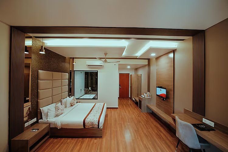 Suite Room with Bath tub