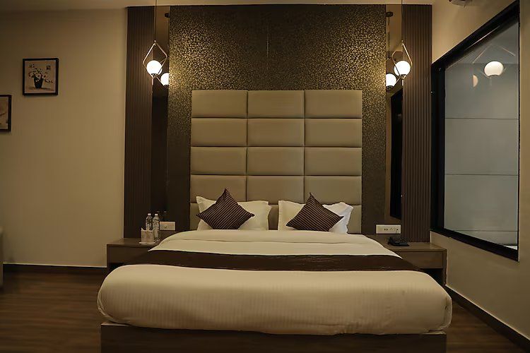 Suite Room with Bath tub