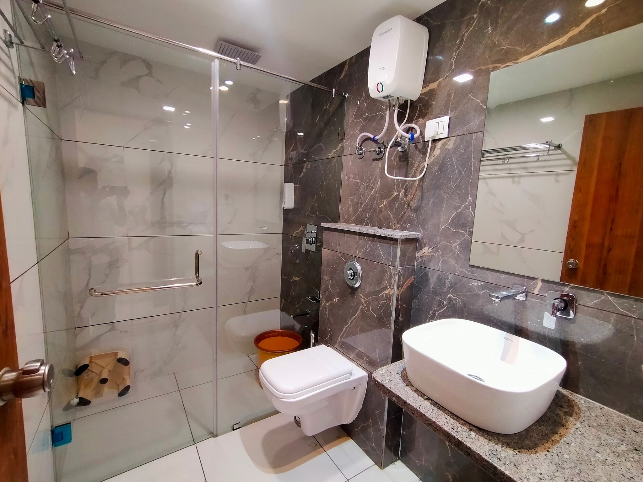 Hotel Asiana DELUXE DOUBLE ROOM 4