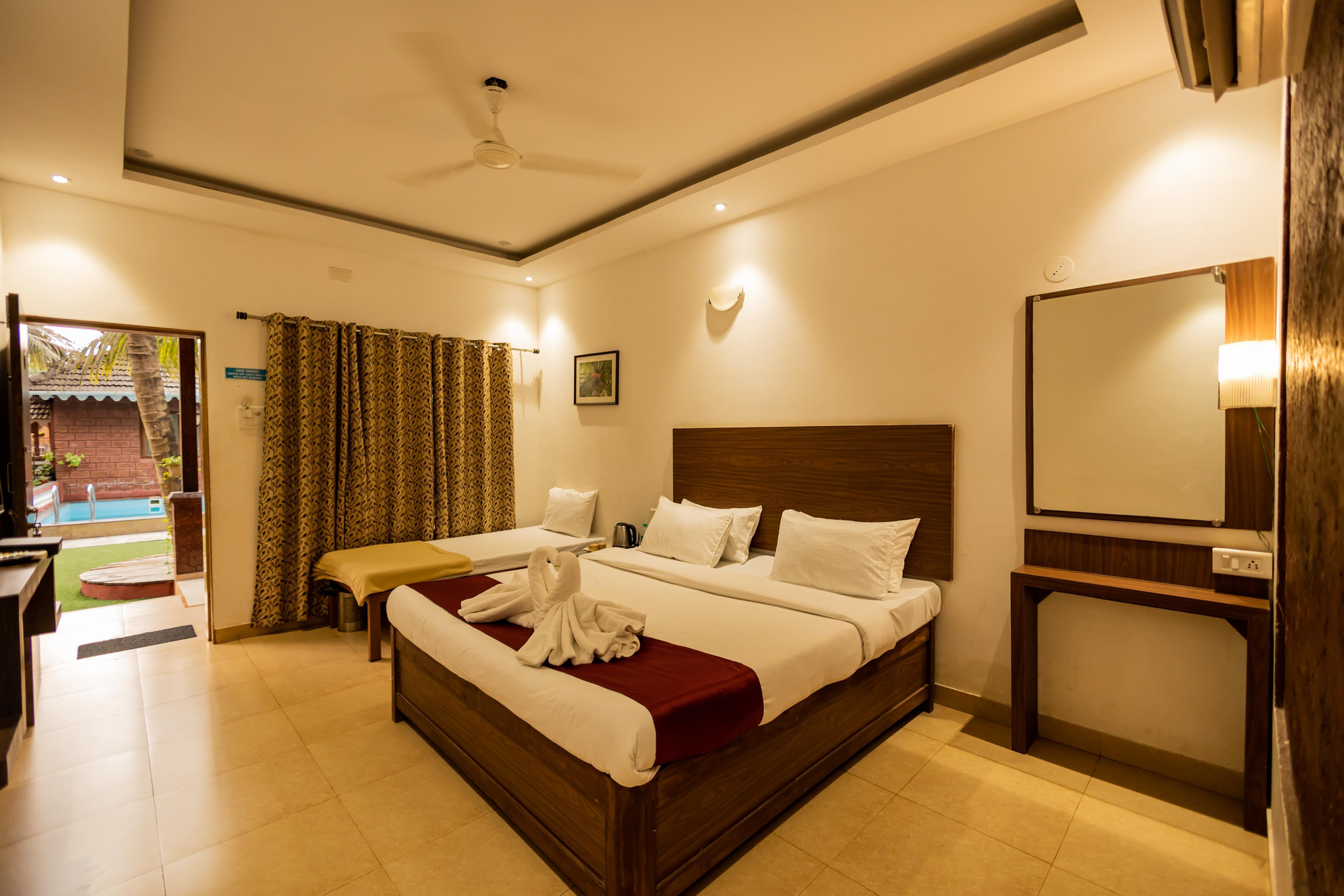 Deluxe AC Ground Floor With Garden View