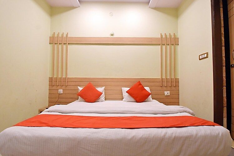 The Maharaja Palace Deluxe 3